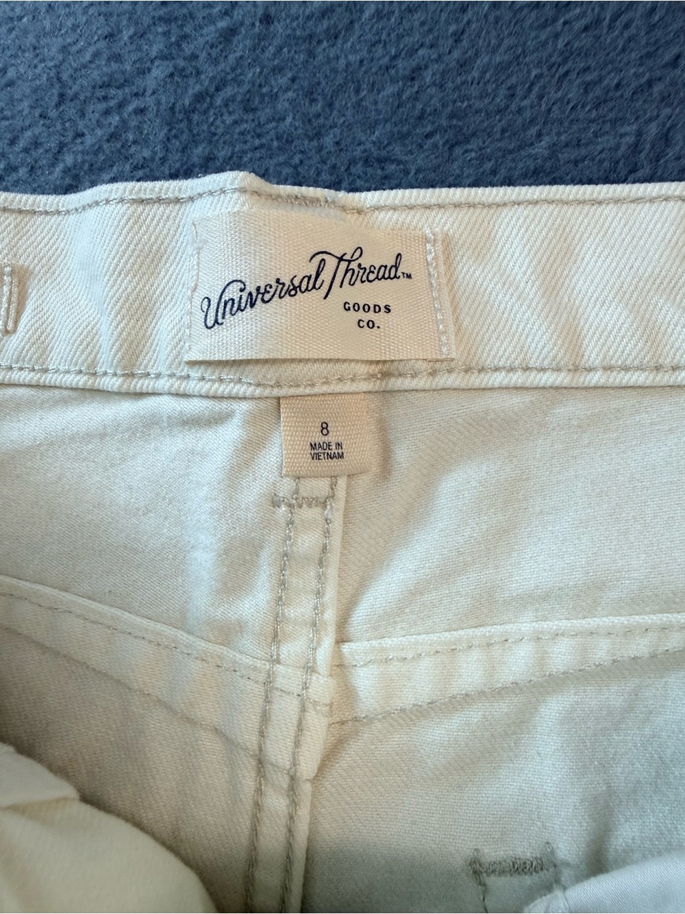 Universal Thread - Cropped Vintage Wide-Leg Jeans in Light Cream - Picture 5 of 9